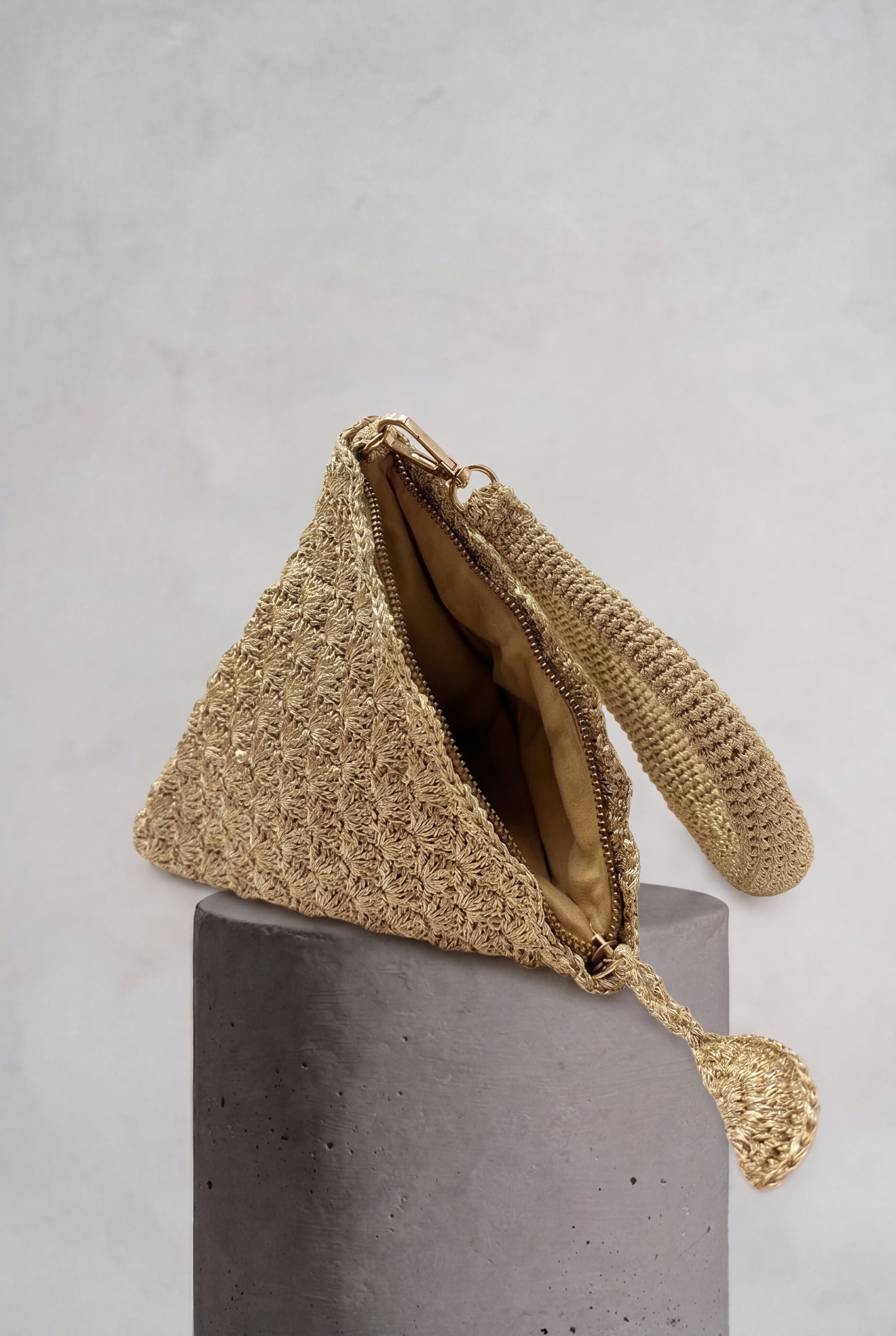 Solera Gold Pyramid Bag